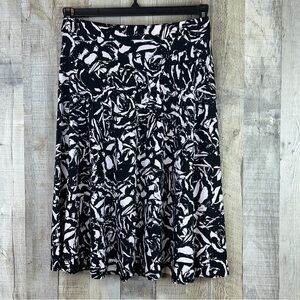 George Size Small (4-6) Black & White Abstract Design Stretch Flare Skirt